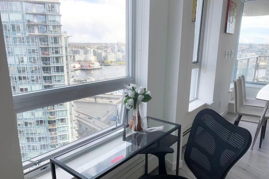 Apartmán Downtown 3Br/2Ba+Views+Skytrain+Free Parking Vancouver Exteriér fotografie