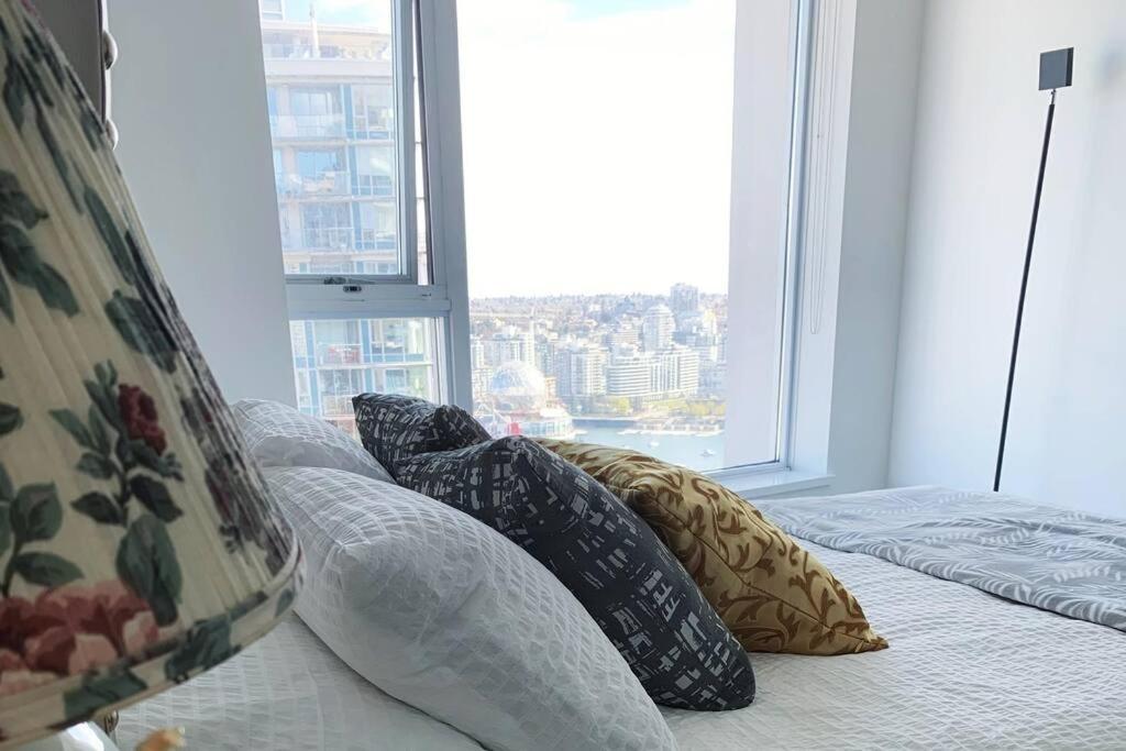 Apartmán Downtown 3Br/2Ba+Views+Skytrain+Free Parking Vancouver Exteriér fotografie