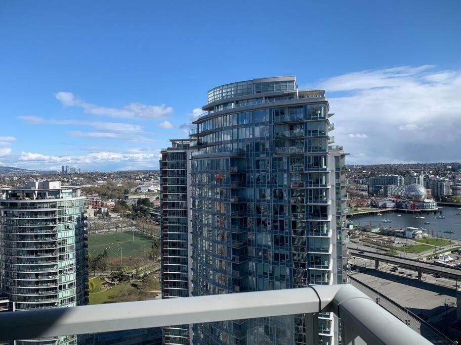 Apartmán Downtown 3Br/2Ba+Views+Skytrain+Free Parking Vancouver Exteriér fotografie