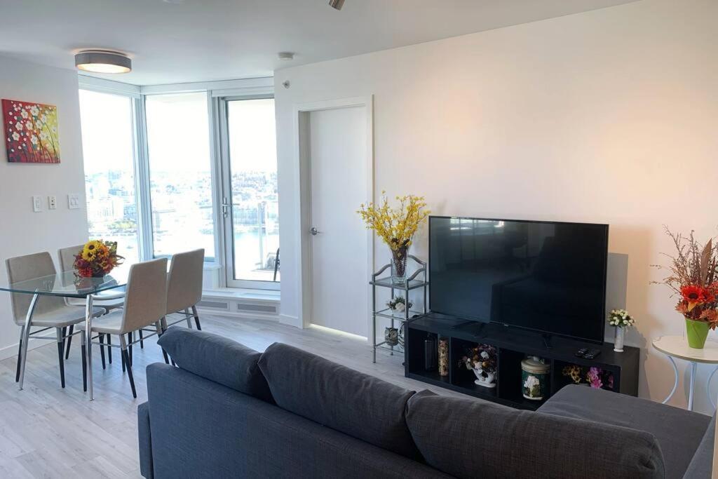Apartmán Downtown 3Br/2Ba+Views+Skytrain+Free Parking Vancouver Exteriér fotografie